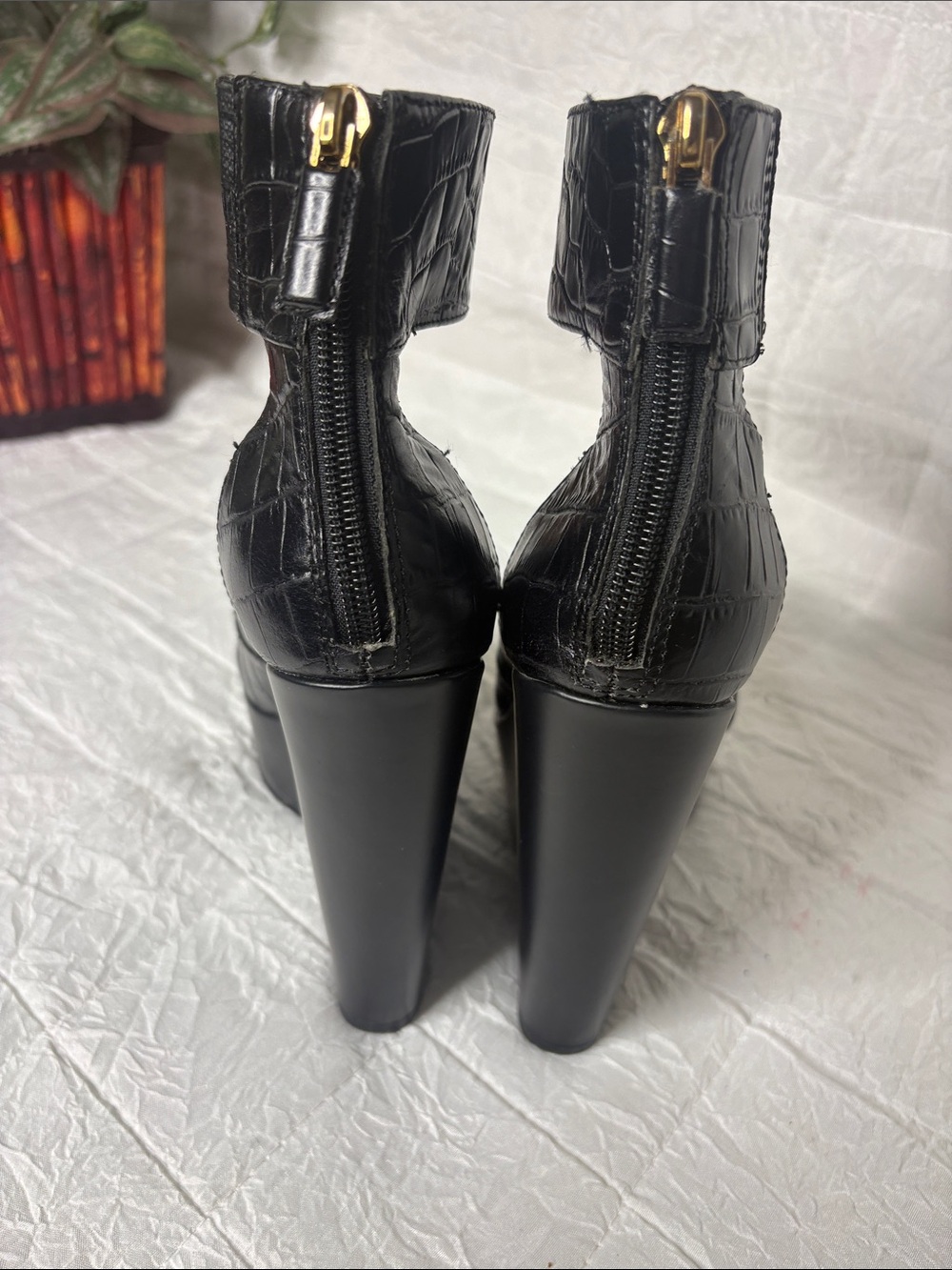BCBGMaxAzria Black Croc-Embossed Pointed Ankle-Strap Wedged size 6 - Picture 6 of 9